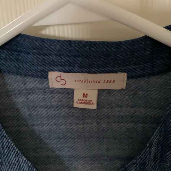 Womens top! - Picture 3 of 3